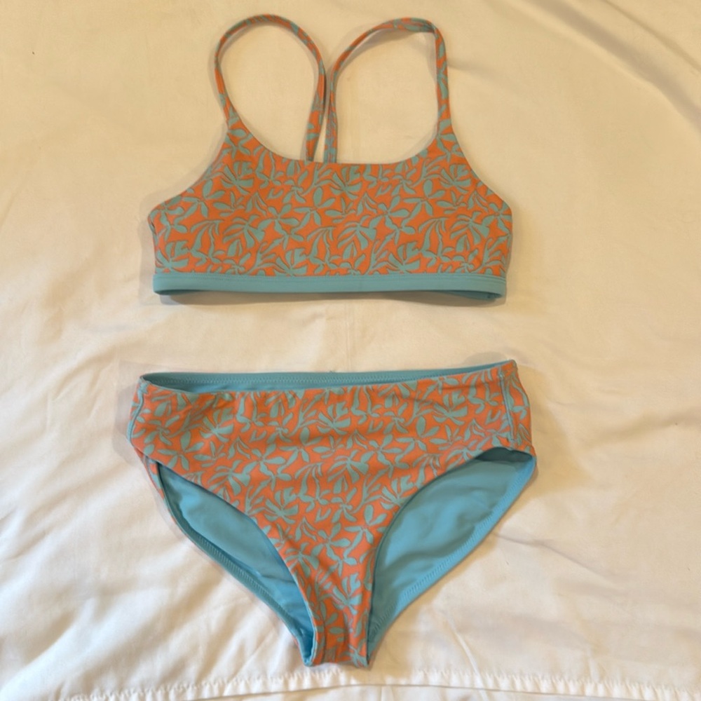 Athleta Girl size 9-10 reversible swimsuit!